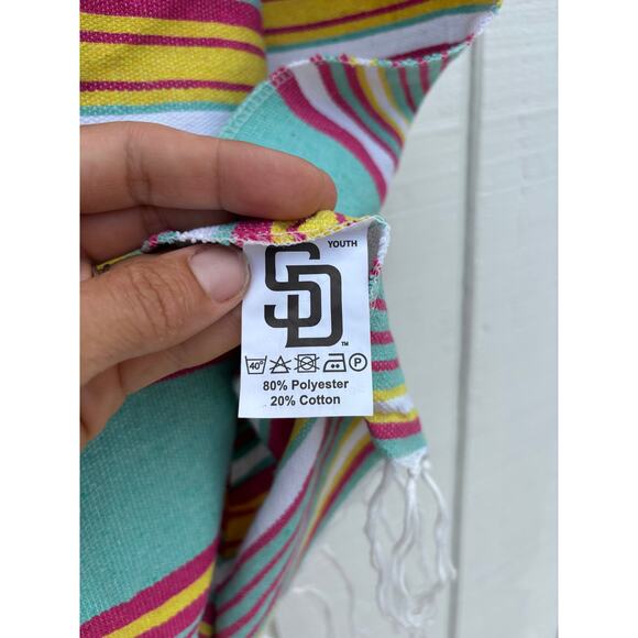 San Diego Padres MLB City Connect Poncho Rare Ltd Edition, Cotopaxi,  YOUTH Size - Picture 7 of 7